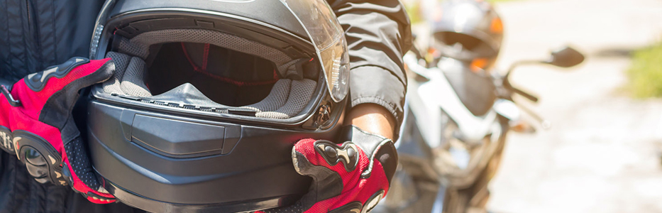 Équipement moto : Quelles sont les normes en vigueur ?